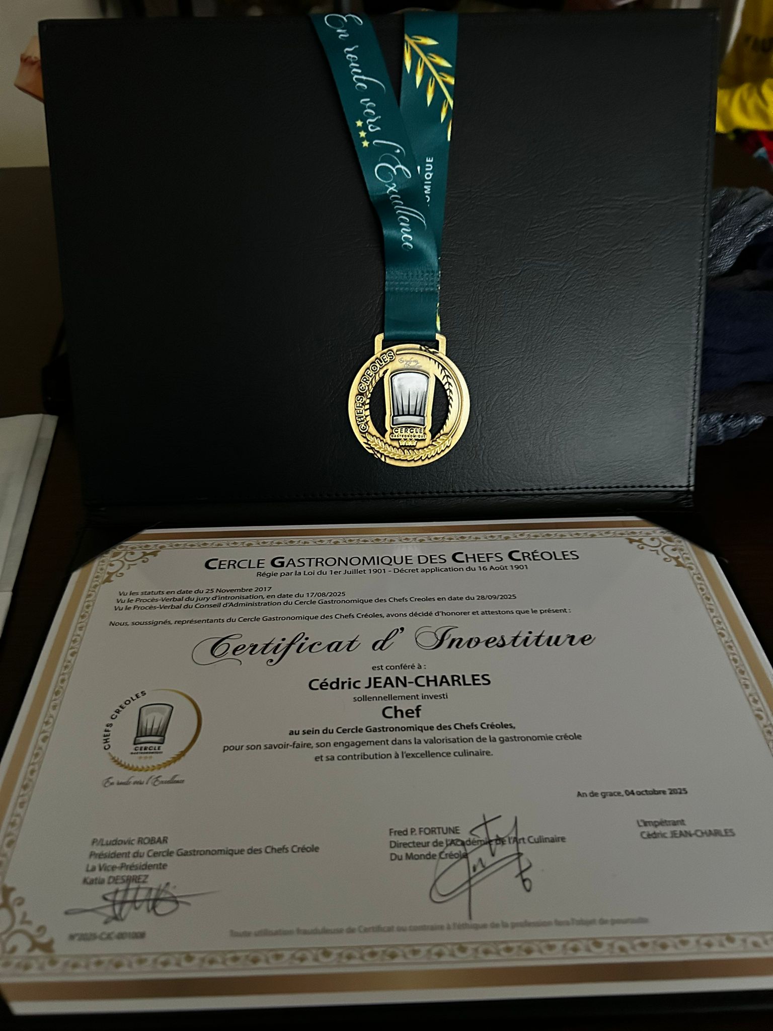 Certificat d'investiture du Cercle Gastronomique des Chefs Créoles de Cédric Jean Charles